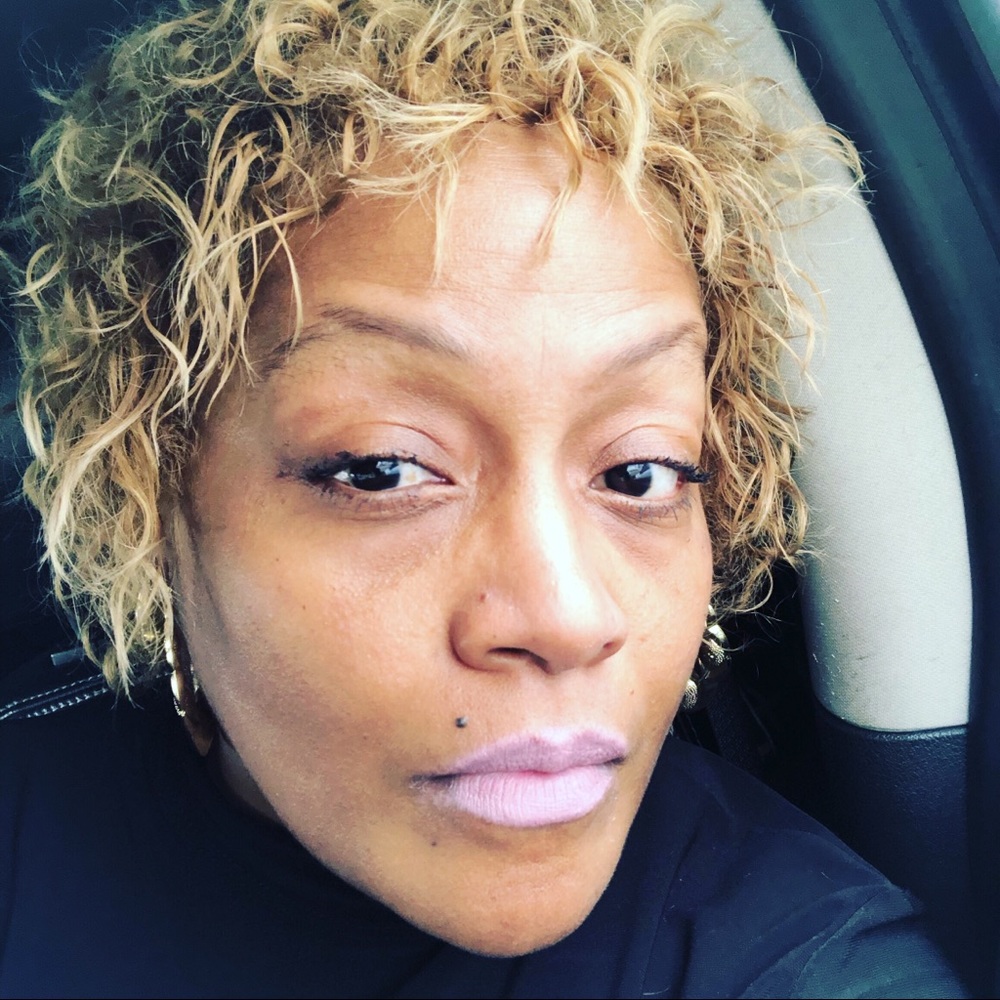 Meet your Posher, Lanette